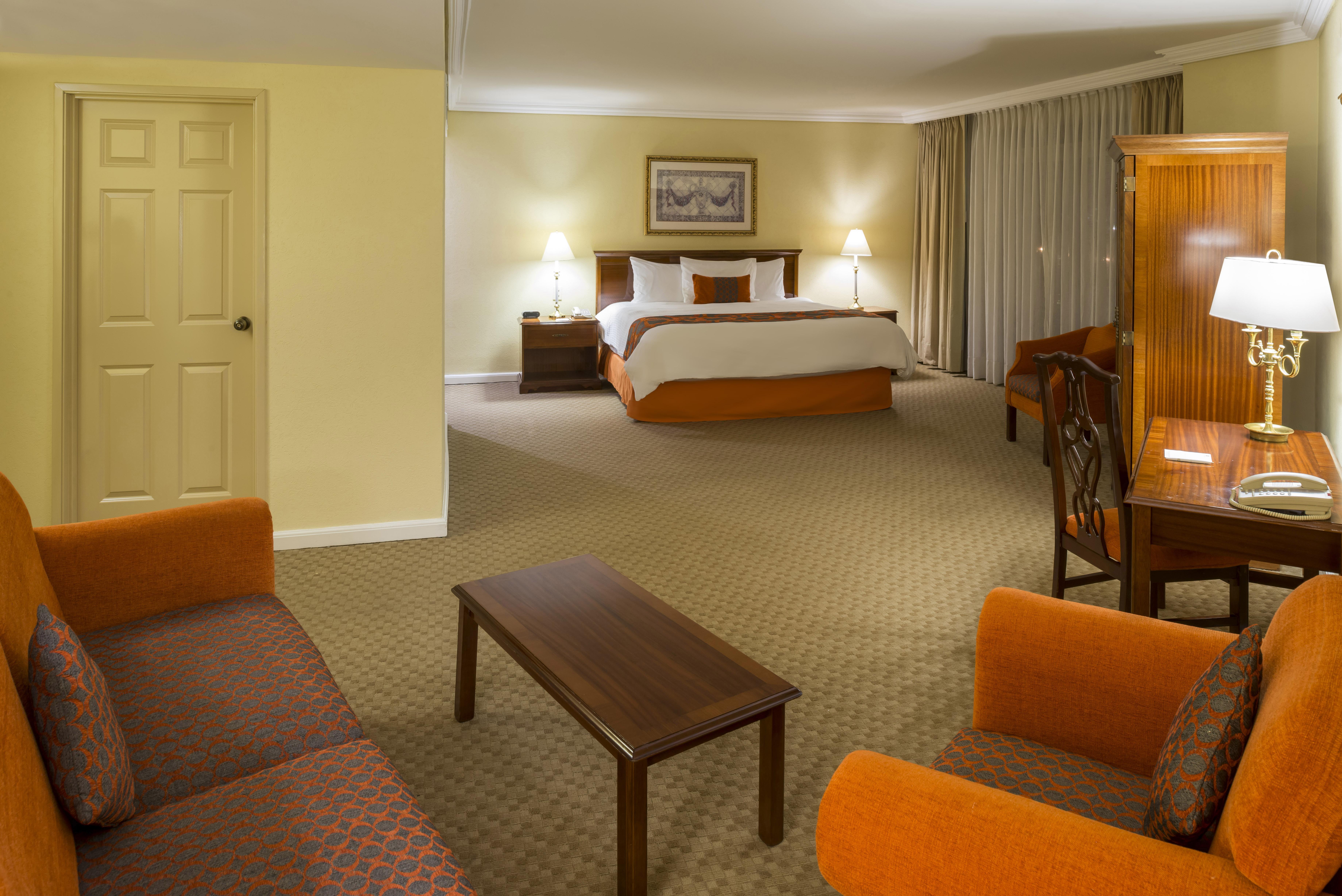 Camino Real Puebla Angelopolis Hotel Exterior foto A typical suite at the Hilton Garden Inn