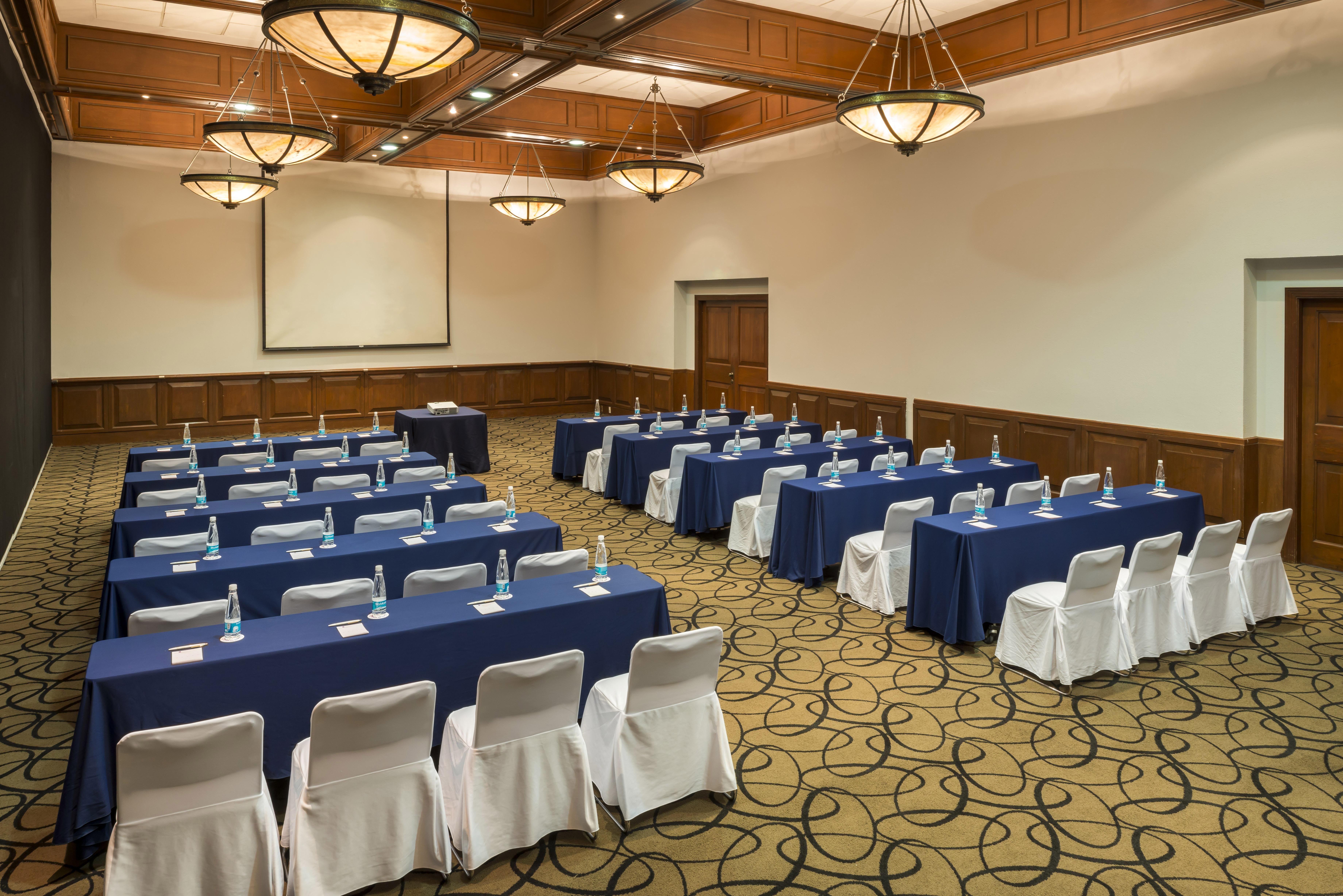 Camino Real Puebla Angelopolis Hotel Exterior foto A typical meeting room